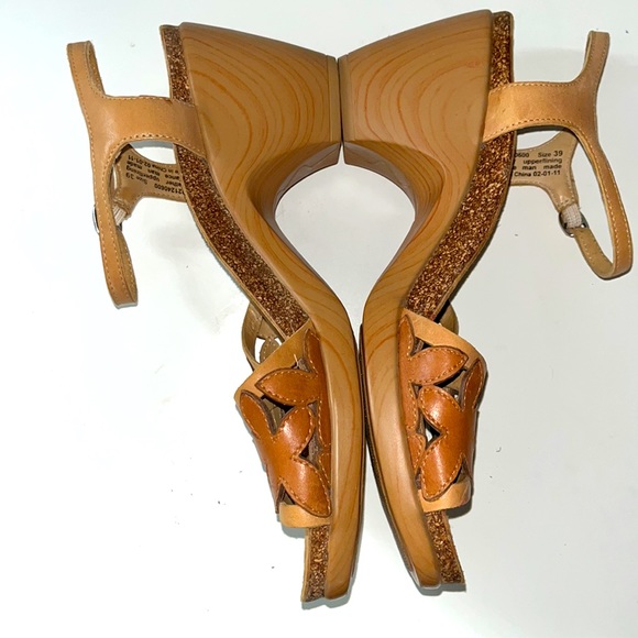 Dansko | Coquette Sandals - Women's | Wooden chunky heel Boho Floral | EUR 39 - Picture 7 of 11